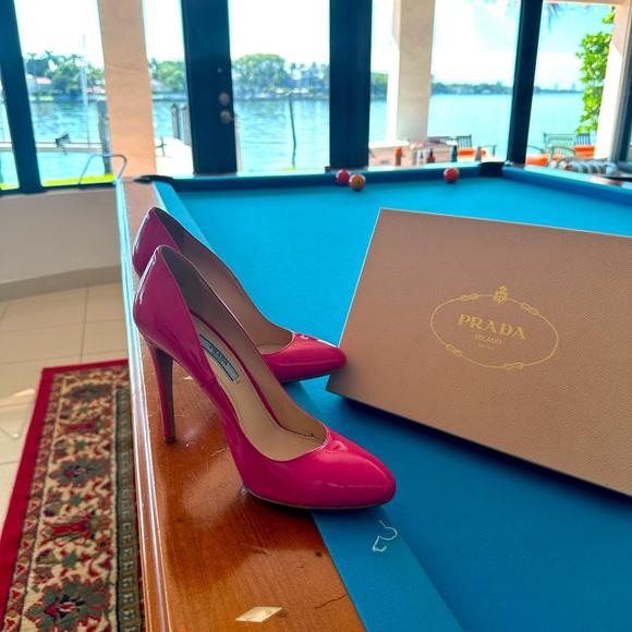 Prada shoes size 8 , pink . - Picture 2 of 3